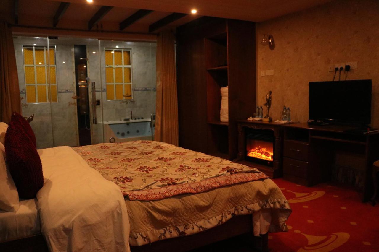 Brooks Lodge Nakuru Esterno foto